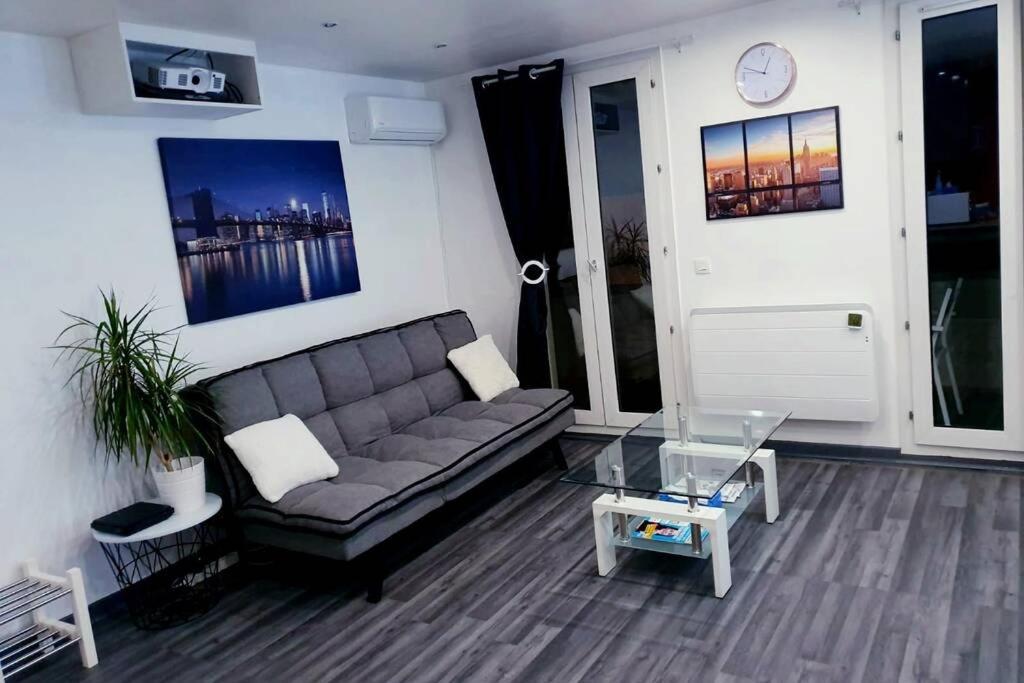 Superbe Studio De 30M2 Proche De Paris Poissy Dış mekan fotoğraf
