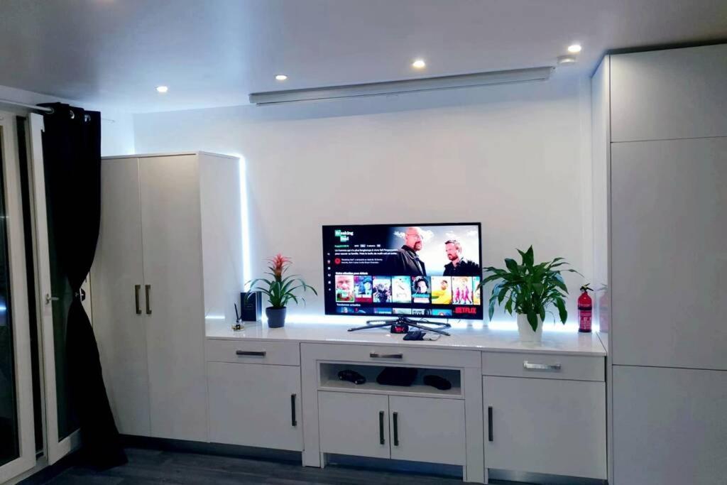 Superbe Studio De 30M2 Proche De Paris Poissy Dış mekan fotoğraf
